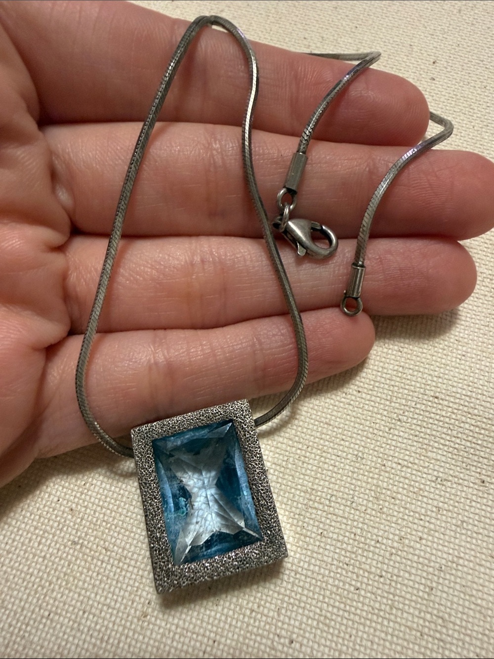 Sterling Silver 925 Rectangular Blue Crystal Pendant Necklace 17’ in